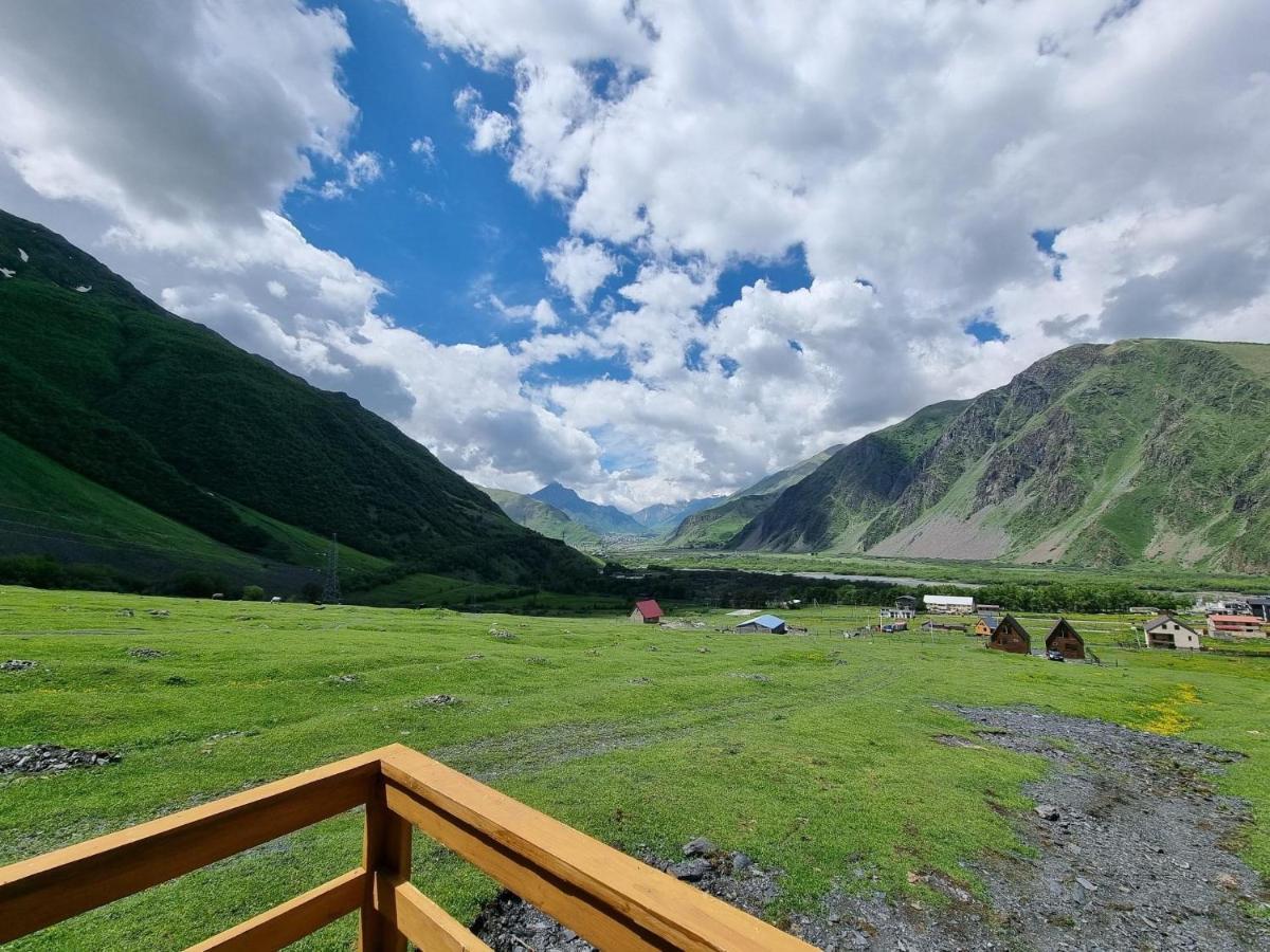 Memory Hut_Kazbegi Apartment Екстериор снимка