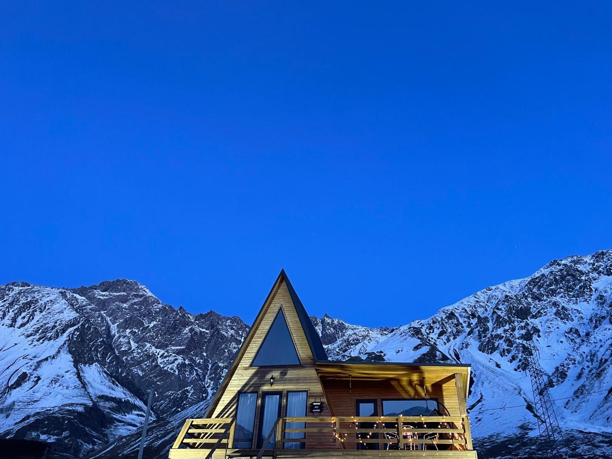 Memory Hut_Kazbegi Apartment Екстериор снимка