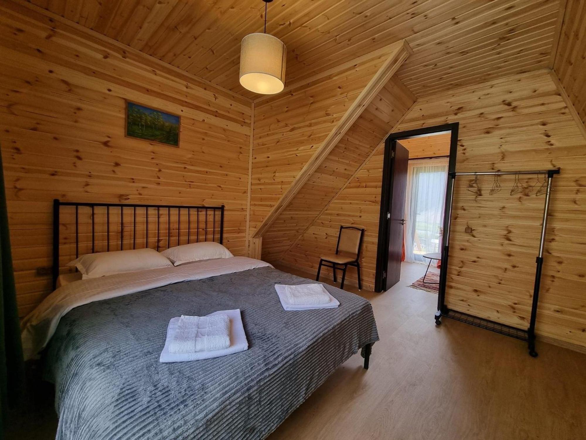 Memory Hut_Kazbegi Apartment Екстериор снимка