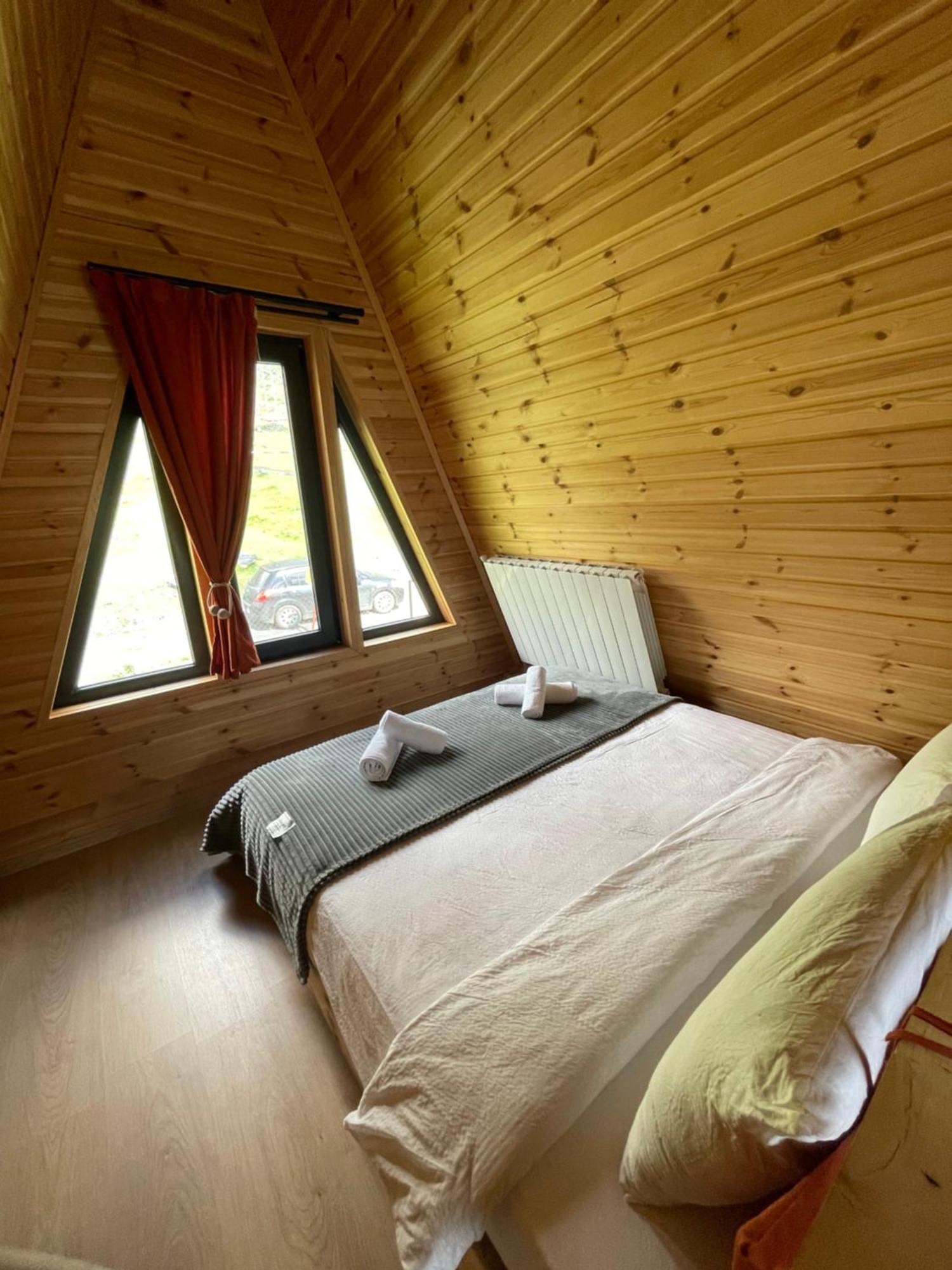 Memory Hut_Kazbegi Apartment Екстериор снимка